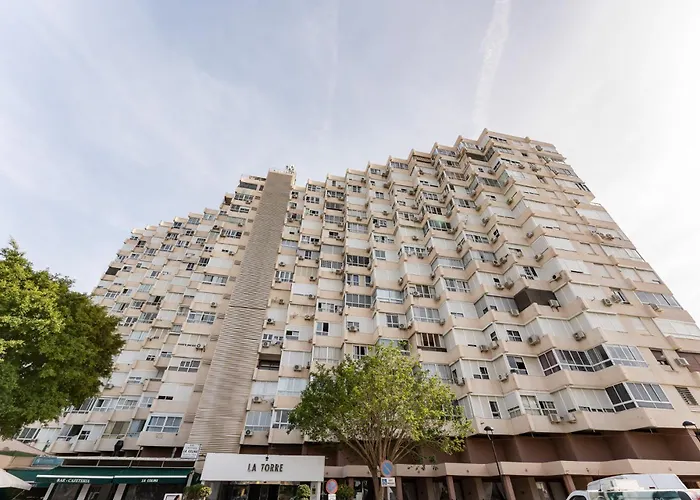 Apartment Malagasuite Cozy & Pool